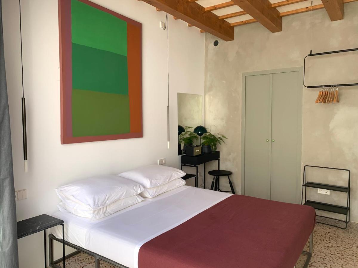 Fragile Hotel Ciutadella  Ngoại thất bức ảnh