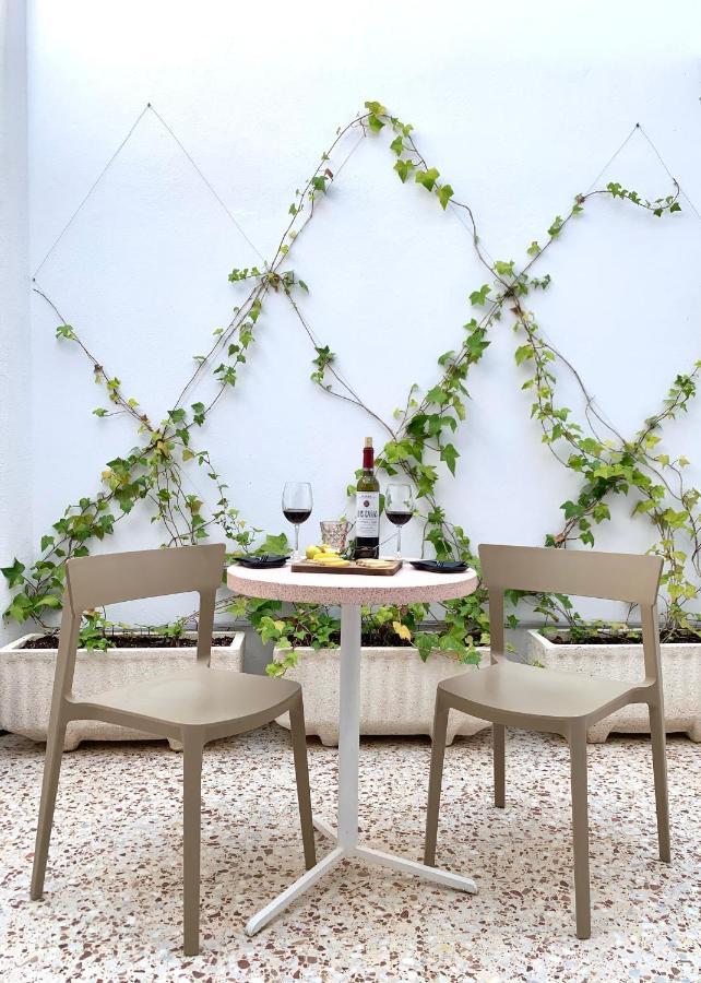 Fragile Hotel Ciutadella  Ngoại thất bức ảnh