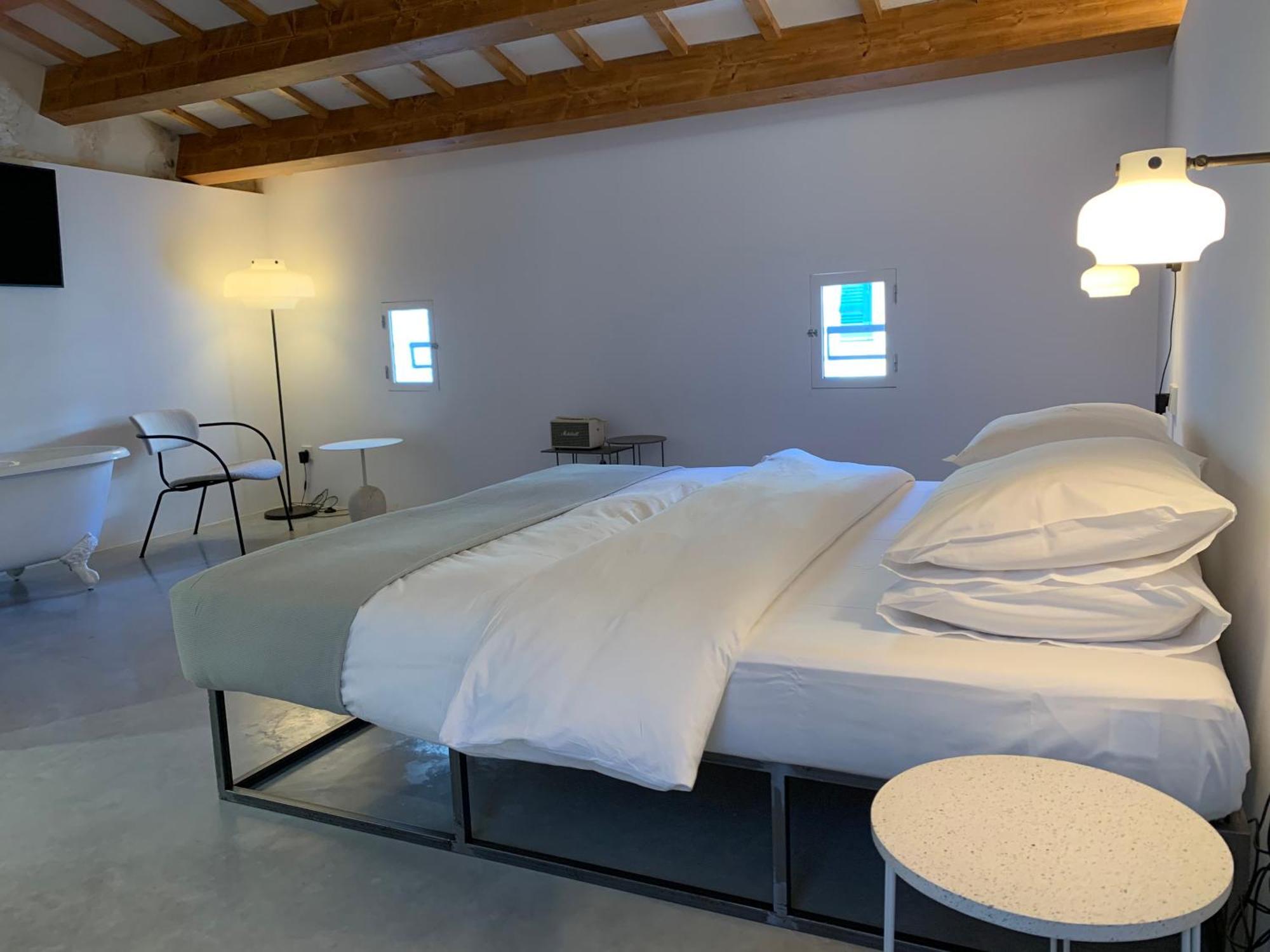 Fragile Hotel Ciutadella  Ngoại thất bức ảnh